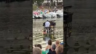 Miniature : Concert piano sur l'eau André Manoukian à La Grande Motte étang du Ponant