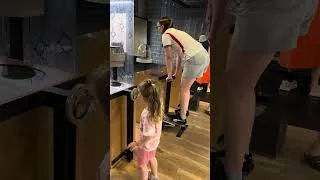 Miniature : Mais que fait elle???  Vlog sur la chaîne secondaire #angelsvlogging #foryou