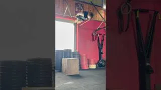 Miniature : TRY THIS ! #crossfit #trythatinasmalltown #motivation