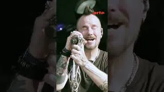 Miniature : Le retour d’Adam Gontier au micro de Three Days Grace au Hellfest #live #rock #Grunge - ARTE Concert