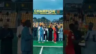 Miniature : Plongez au cœur de l'ambiance des supporters du Djoliba AC au stade Mamadou Konaté.