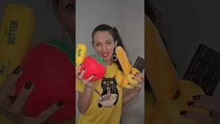 Miniature : Tu veux voir mes Squishies ? 🍓🍫🥐#squishy #squishies #asmr