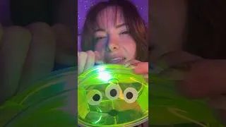 Miniature : Un intrus parmi nous ? #asmr