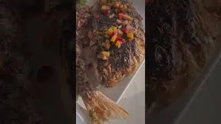 Miniature : 🇸🇳🐟 Un bon poisson grillé, des saveurs authentiques et toute la générosité de la cuisine sénégalaise