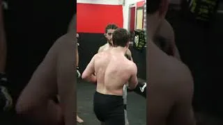 Miniature : 💥 SPARRING DAY À LA ATCH ACADEMY !  ZAKARIA HAMOU VS MOUSLIMI SAIDOULAIEV