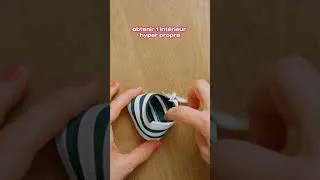 Miniature : T’as déjà vu un porte-monnaie cousu avec UN SEUL ZIP ?