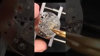 Miniature : Reconnaissez-vous ce calibre ? 🤔 #horlogerie