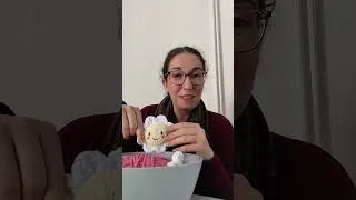 Miniature : Cette petite fleur pourrait bien devenir votre nouvelle peluche préférée 🌸💛sur les marchés.