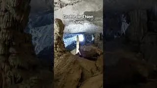 Miniature : Grotte Thiên Cung 🇻🇳 | La grotte spectaculaire de Ha Long | 4K #Shorts #vietnam #asie #asia