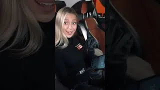 Miniature : Pas de support de téléphone ? Aucun problème 😎📱 Support de téléphone DIY pour voiture #astuceauto
