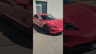Miniature : Cette Porsche Taycan a une boîte de vitesses... qui n'existe pas.
