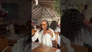 Miniature : visiter la maison du bonheur (magnifique) et prendre un verre à la maison d’Italie 🇸🇳