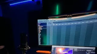 Miniature : Faire une prod avec la sonnerie SFR tah l’époque et une acap de Charlie XCX
