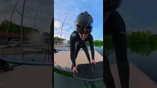 Miniature : ESPOIR 🫡 #foil #debutant #pumpfoil #dockstart #glisse #ride #riding #pov