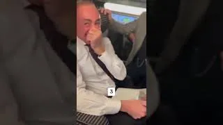Miniature : 😮 Quel est le vrai rire d'Eric Zemmour #humour #rire #drole #zemmour