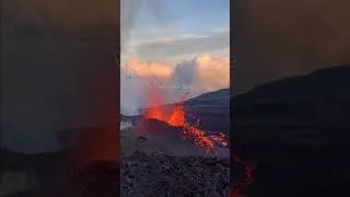 Miniature : Éruption du 13 février 2026 Piton de la Fournaise #volcano #fire #nature #travel