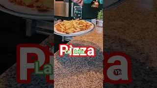 Miniature : Pizza frite 🍕🇮🇹🇧🇪 #pizza #pizzalover #neapolitanpizza #food #pizzaiolo #pizzeria #chef