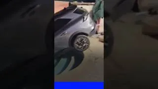Miniature : Alpes-Maritimes: une voiture finit dans la piscine d'un restaurant