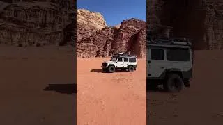 Miniature : Riding the Wadi Rum, a Jordan desert. #overland #defender #desert
