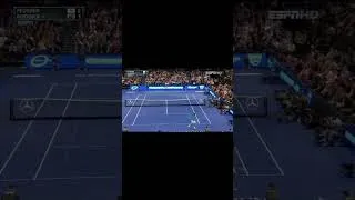 Miniature : Andy Roddick imitates Rafael Nadal.