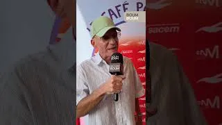 Miniature : Gaëtan Roussel a répondu à la question BOUM BOUM juste avant de monter sur la scène des Francofolies
