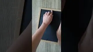 Miniature : Astuce : le cadre pour ranger les dessins des enfants - Buki France