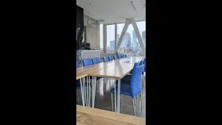 Miniature : Je crois qu'aujourd'hui j'avais le plus beau bureau en ville. Merci à OVHcloud de m'avoir prêté cet