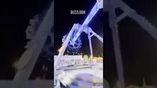 Miniature : Arabie-saoudite: une attraction cède donnant des sueurs froides aux passagers à bord #pourtoi #viral