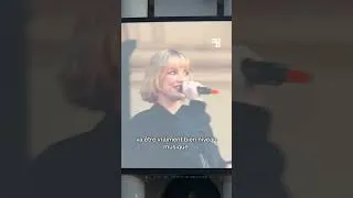 Miniature : Angèle se projette sur la façade de la Monnaie pour son retour devant 10.000 fans