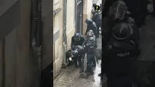 Miniature : À Nantes, un policier étrangle un jeune homme et lui frappe la tête contre un mur
