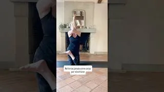 Miniature : Vatayanasana #yoga tête de cheval
