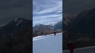 Miniature : Trying to keep up with former Olympian snowboarder Aimee Fuller and Tony Ramoin in Serre Chevalier