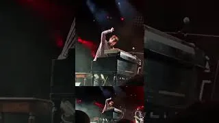 Miniature : @WOODYGOSS The madman playing Beastly (Vulfpeck) 🎹