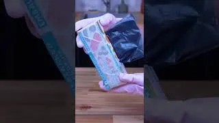 Miniature : 🚨 Marre de galérer pour mettre un sac poubelle ? Cette astuce va te changer la vie 😱