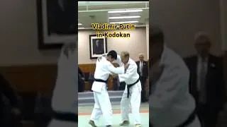 Miniature : Vladimir Putin doing judo in Kodokan #judo #kodokanjudo