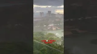 Miniature : La pluie en Malaisie a Kuala Lumpur ça blague pas ! C’est vraiment quelque chose ! Incroyable 😻