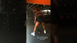 Miniature : Sumo squat #squats#fitness#tallgirl