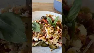 Miniature : Courgettes fondantes à la feta & pistaches – Recette courgettes facile !