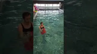 Miniature : 🔥 Cardio + Bras avec Hydrotone en piscine — La séance qui brûle ! #Shorts #Aquabecool