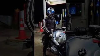 Miniature : BMW Peak Vibes ✨️🌙#NightRide #FuelStop #BMWMotorrad #BMWRnineTScrambler #MotoEdit