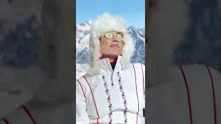 Miniature : Après-ski mindset. Before skiing.