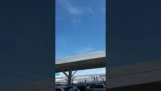 Miniature : 2025 08 23 à 11:40 Un nouvel aéroport ? (c'est ironique)