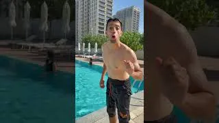 Miniature : Attention quand vous faites un plongeon 😱😱 #humour #24heures #drole #tour2famille #humoristique