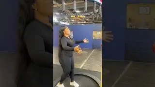 Miniature : C’est la Poufi Queen ça!! en chaire et en glosss!!! #shorts #shortvideo