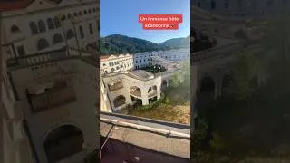 Miniature : On a trouvé un hôtel abandonné #hotel #urbex #shorts