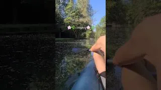 Miniature : trouver le bonheur dans les choses simples : une tente, une rivière et un canoë 💗