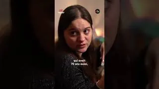 Miniature : Elle gagne sa vie en tirant les cartes sur TikTok - Extrait de Complément d'Enquête sur France 2