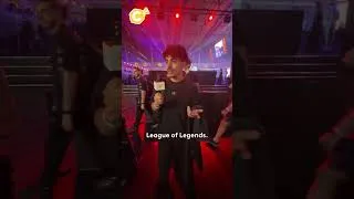 Miniature : On a rencontré les fans de Faker et de T1 à l'EWC