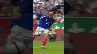 Miniature : POV : T’es au marquage de Zidane 🇫🇷🪄 #football