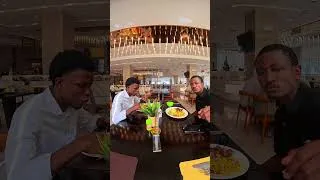 Miniature : Restaurant à Conakry dans l'hôtel kaloum